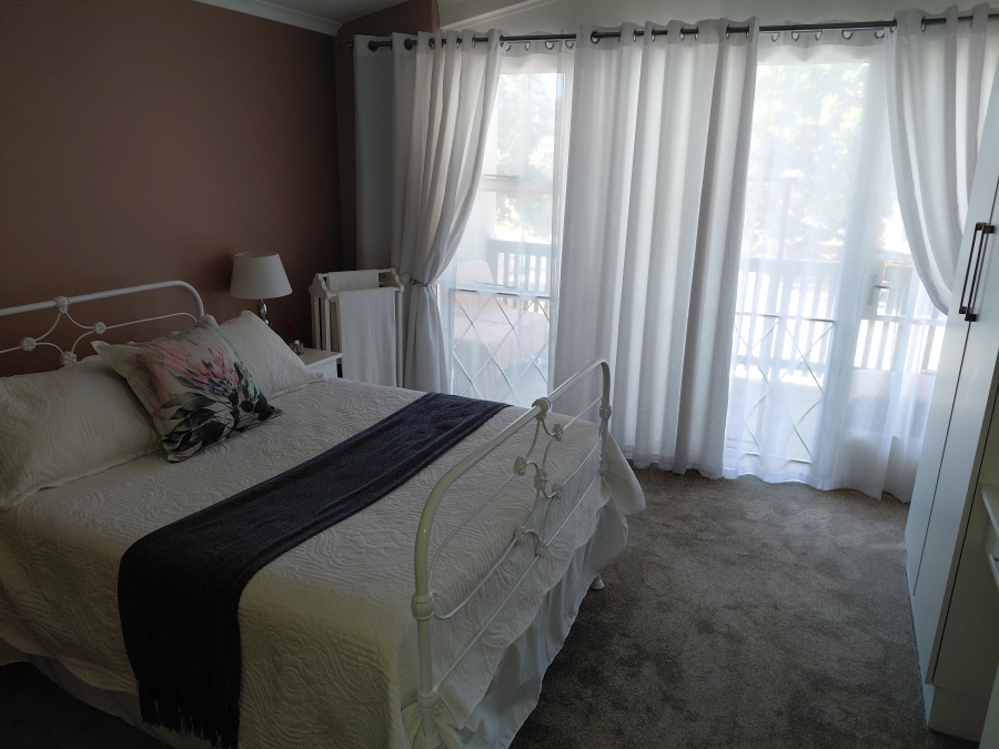 4 Bedroom Property for Sale in Bothasrus Eastern Cape